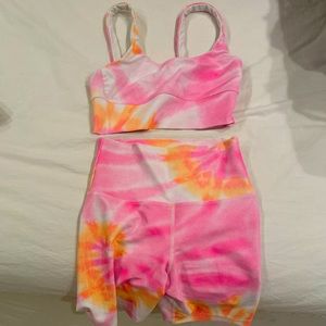 Beach riot workout set